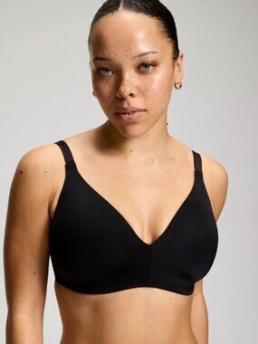 Soma Vanishing 360 Wireless Black Bra Size 36DD RN# 79984